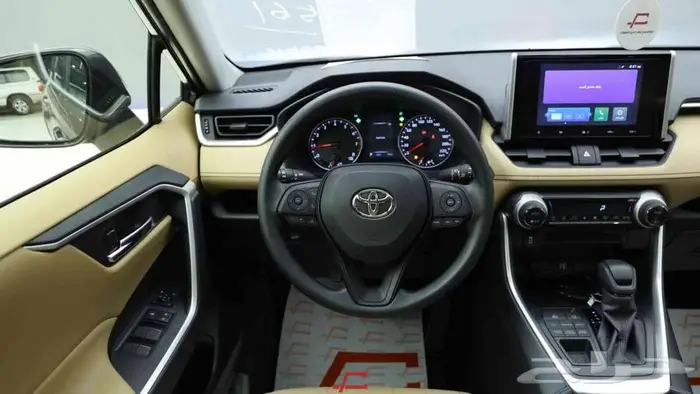 تتوفر فئات تويوتا راف فور 2025 اصفار للنقد والبنك باقل ربح 1