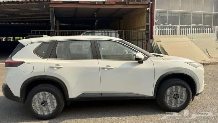 نيسان اكس تريل 7 راكب ستاندر بدون دبل 2026 8