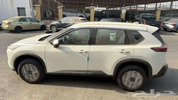 نيسان اكس تريل 7 راكب ستاندر بدون دبل 2026 3