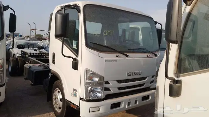 ايسوزو دينا 6 طن شاص 6.10 م يابانى 1