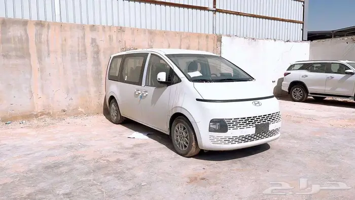 هيونداي ستاريا 9 ركاب ديزل 2025 1