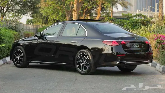 2026 مرسيدس E200 Avantgarde EQ Boost اصفار مع ضمان 4