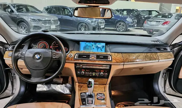 بي ام دبليو 730LI 2010 8