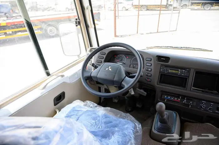 ميتسوبيشي فوزو روزا باص 26 راكب ديزل موديل 2024 - عرض خاص 9