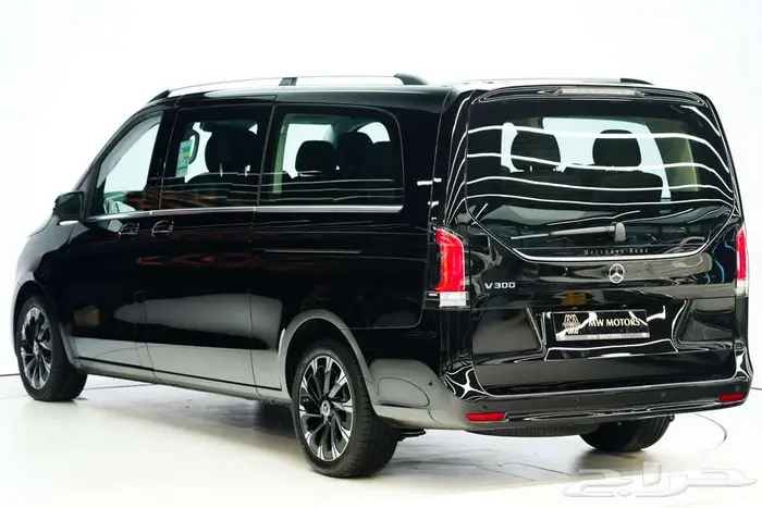 مرسيدس V 300 موديل 2026 أصفار خليجي أسود أسود 3