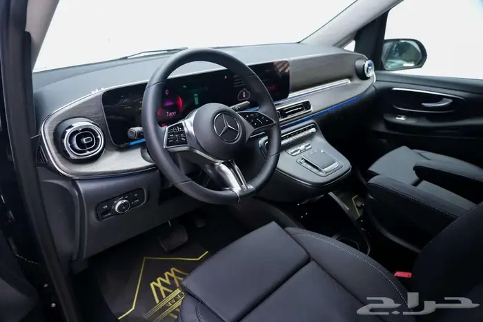 مرسيدس V 300 موديل 2026 أصفار خليجي أسود أسود 8