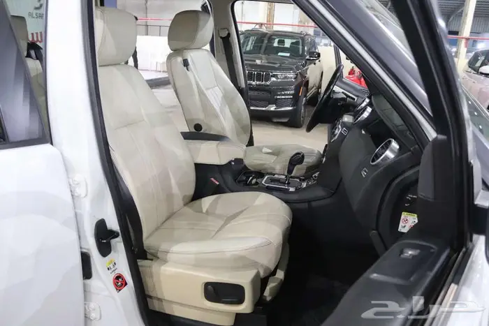 لاندروفر ديسكفري LR4 2011 V8 15