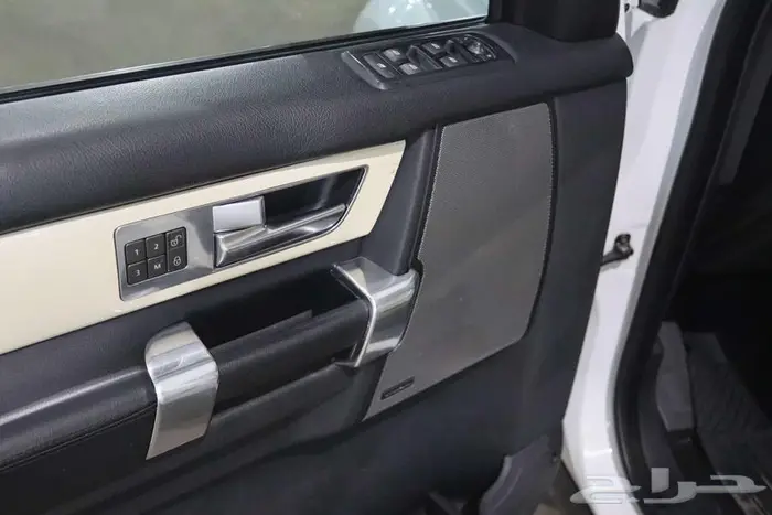 لاندروفر ديسكفري LR4 2011 V8 17