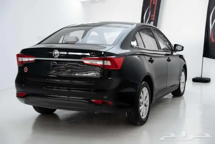 ام جي 5 ستاندر 2025 عروض 3