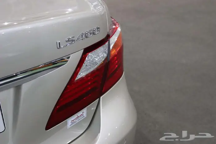 لكزس LS460 2012 8