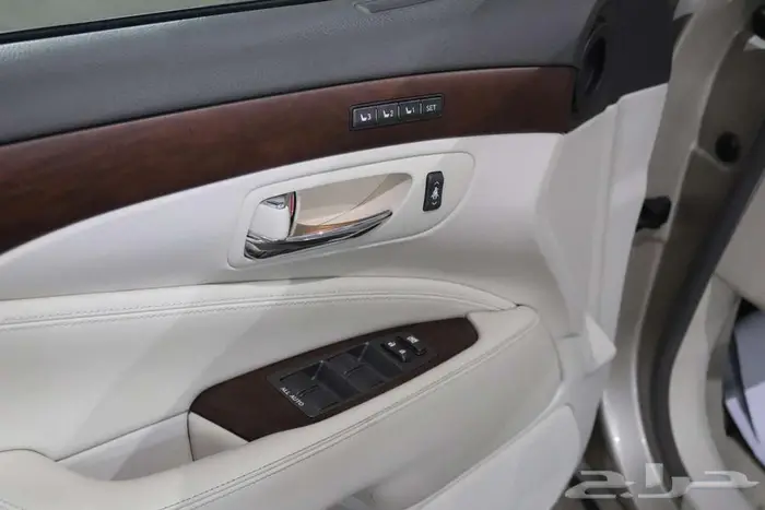 لكزس LS460 2012 25