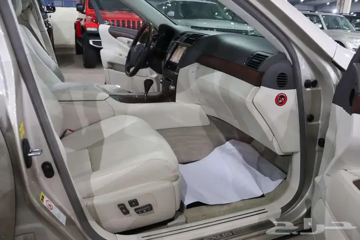 لكزس LS460 2012 22