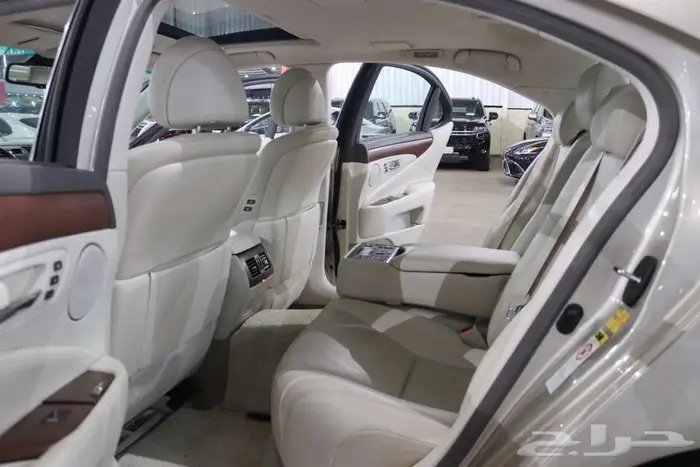 لكزس LS460 2012 13