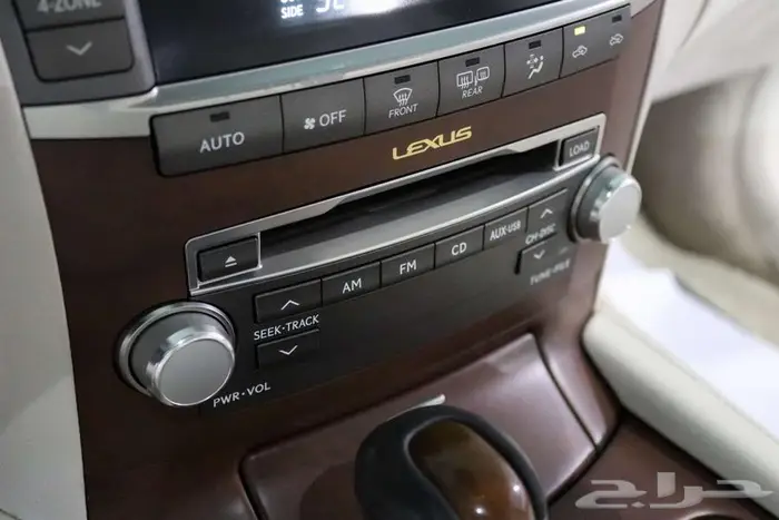 لكزس LS460 2012 29