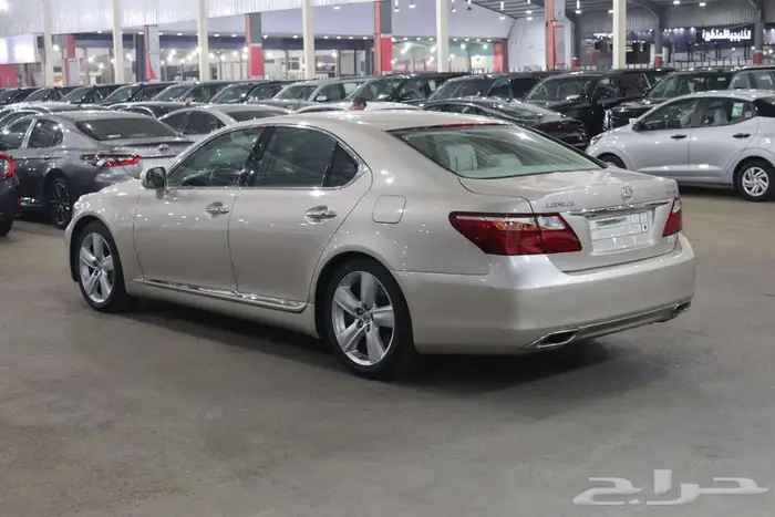 لكزس LS460 2012 6
