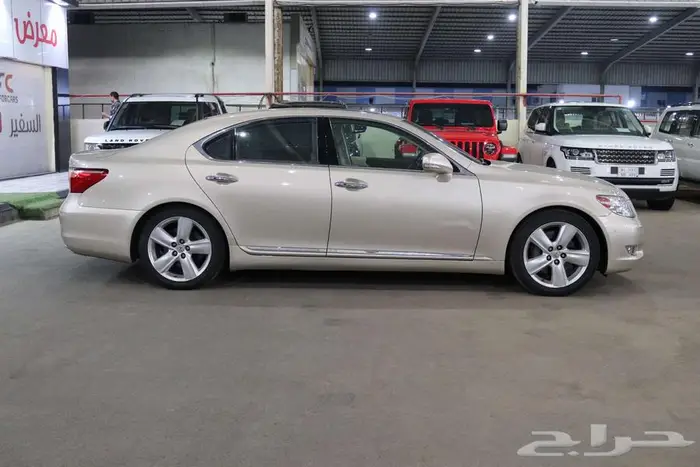 لكزس LS460 2012 4