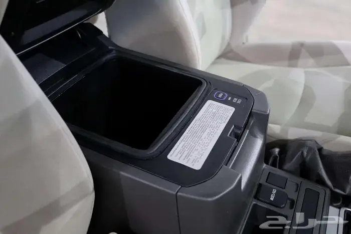 تويوتا برادو 2023 TXL3 فتحة سقف 19