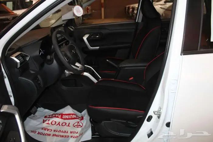 تويوتا رايز 1.0 ليمتيد تربو بنزين اتوماتيك 2026 5