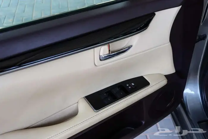 لكزس ES350 موديل 2016 15