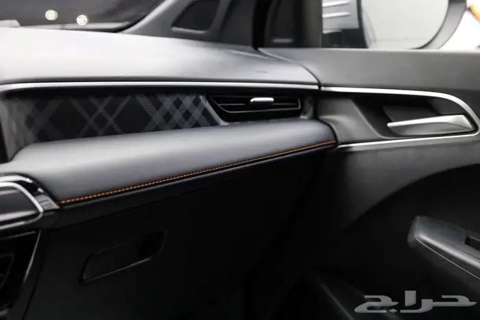 ام جي 3 2025 استاندر 9