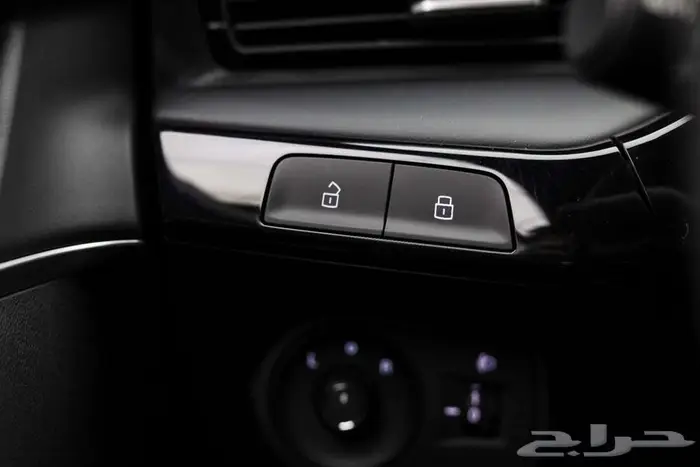 ام جي 3 2025 استاندر 8