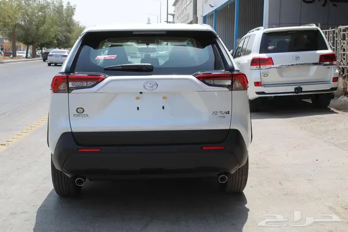 تويوتا راف فور 2.0 LE بنزين اتوماتيك 2025 2