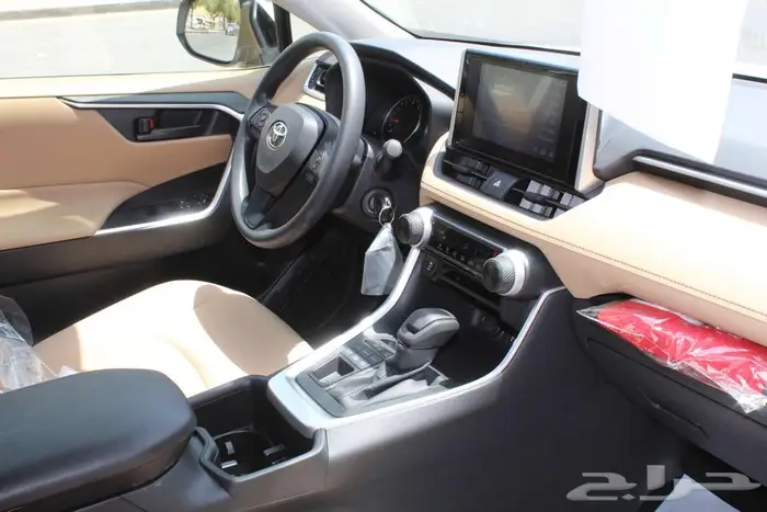 تويوتا راف فور 2.0 LE بنزين اتوماتيك 2025 9