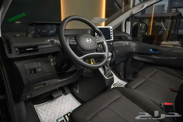 هيونداي ستاريا 9 راكب ديزل اتوماتيك موديل 2025 - عرض خاص 5