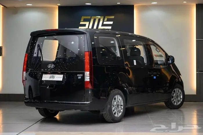 هيونداي ستاريا 9 راكب ديزل اتوماتيك موديل 2025 - عرض خاص 2