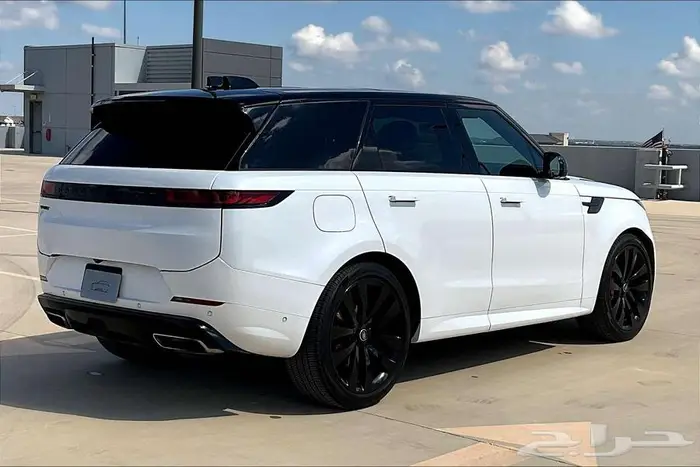 رنج سبورت دايناميك فل كامل 2024 لقطة 5