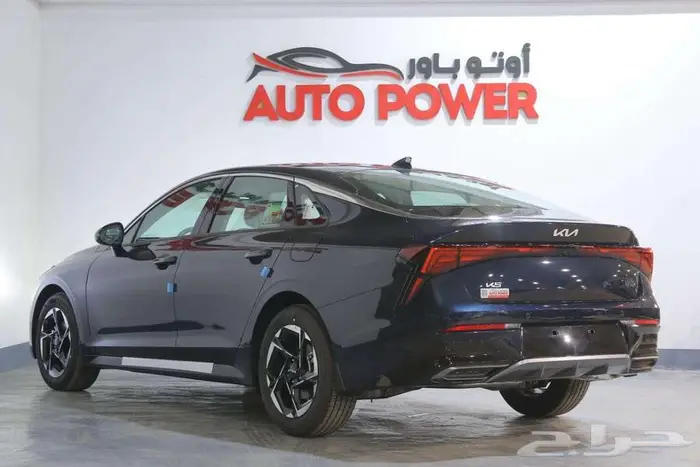 كيا K5 نص فل GLS موديل 2026 7