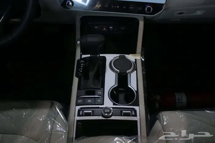 كيا K5 نص فل GLS موديل 2026 11