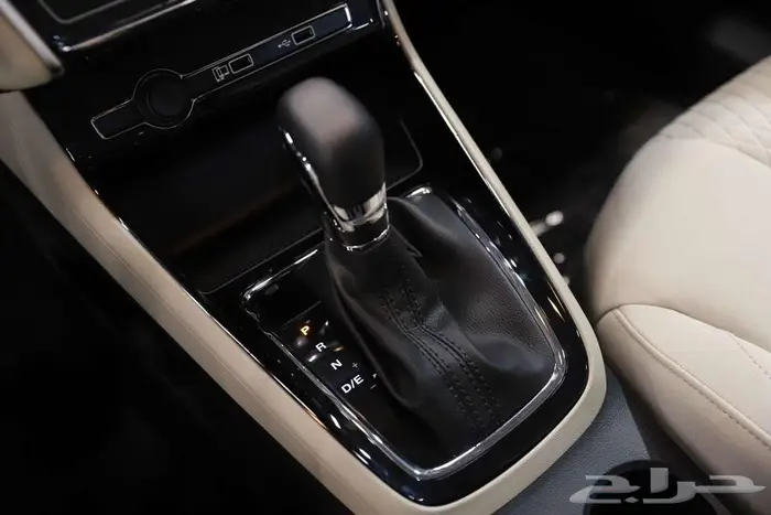 ام جي 5 ستاندر 2025 11