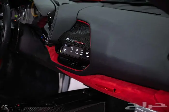 شركة البريمي لسيارات Ferrari SF90 Stradale 11