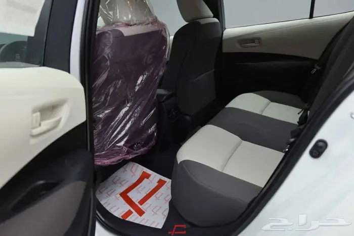 تويوتا كورولا XLI 1.6 بنزين بريمي 2025 10