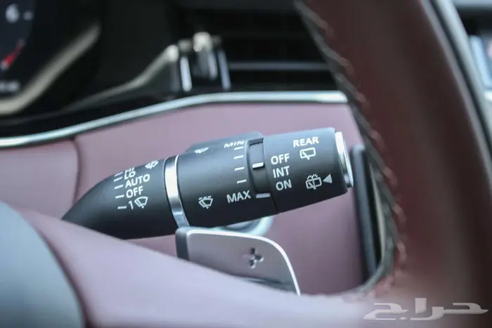 رنج روفر ايفوك SE 250 R-Dynamic موديل 2025 (جديد) 35