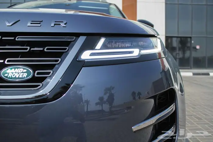 رنج روفر ايفوك SE 250 R-Dynamic موديل 2025 (جديد) 8