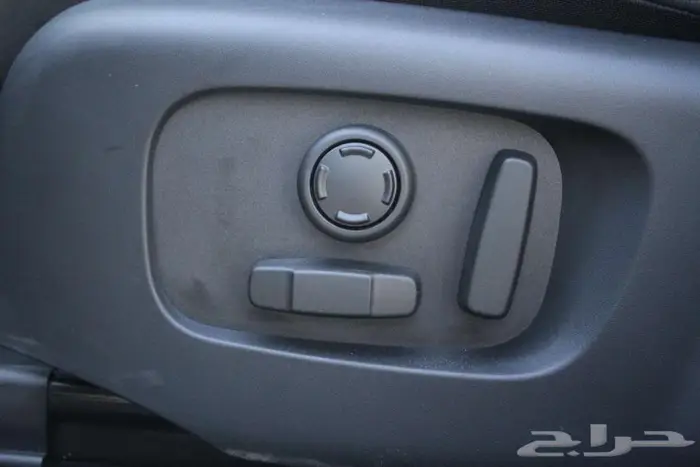 رنج روفر ايفوك SE 250 R-Dynamic موديل 2025 (جديد) 20