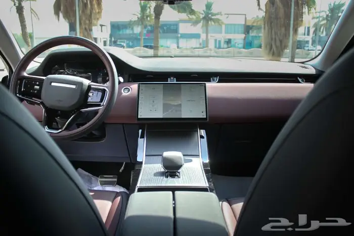 رنج روفر ايفوك SE 250 R-Dynamic موديل 2025 (جديد) 24