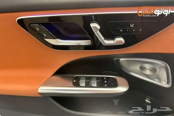 2024 مرسيدس C 300 7