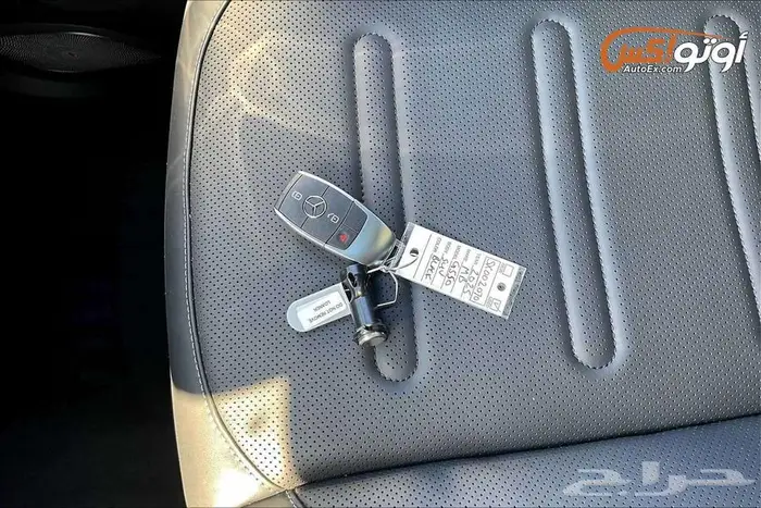 2025 مرسيدس G 550 8