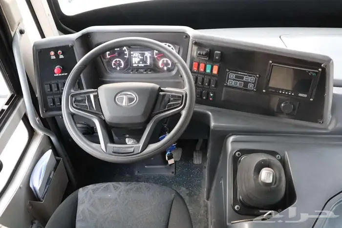 باص تاتا 66 راكب موديل 2025 مع السائق سعودي 12