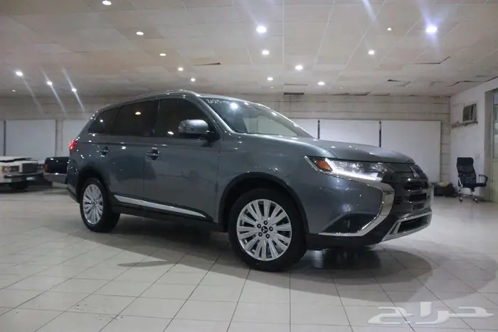 ميتسوبيشي اوتلاندر 2020 رصاصي بطاقة جمركية 9