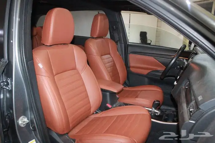 ميتسوبيشي اوتلاندر 2020 رصاصي بطاقة جمركية 51