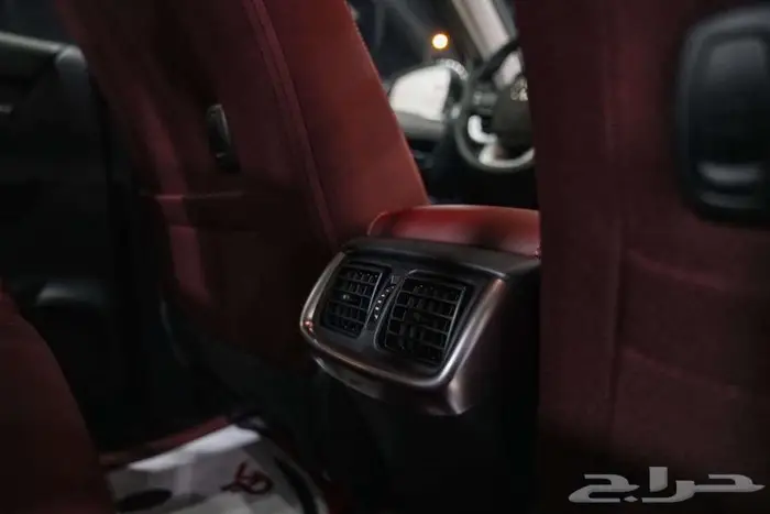 هايلوكس غمارتين اوتوماتيك جنوط بنزين كويتي 2025 اداء عالي 10