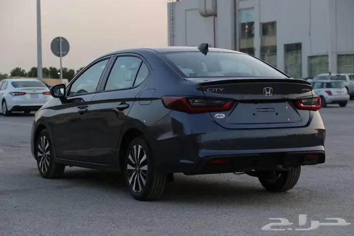 هوندا سيتي سبورت رصاصي 6