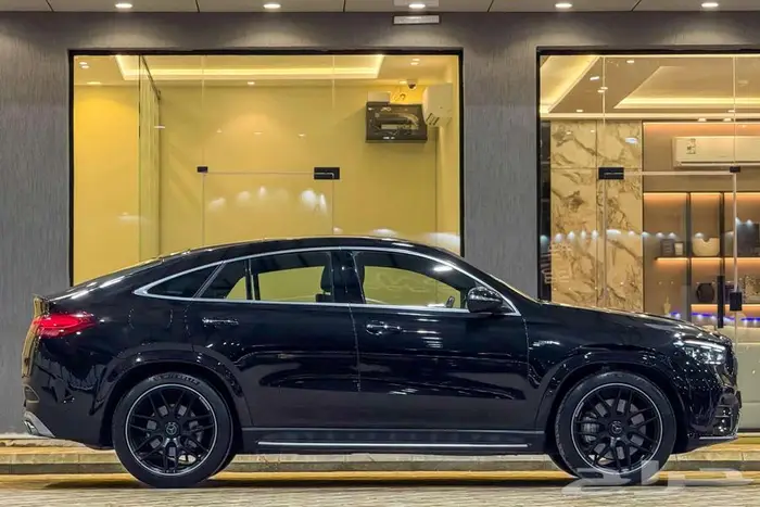 مرسيدس GLE 53 AMG 2024 اسود خليجي 2