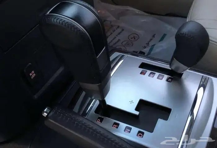 ميتسوبيشي باجيرو 2022 فل سعودي ممشي قليل مخزن 25 ألف 16