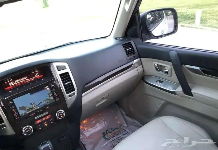 ميتسوبيشي باجيرو 2022 فل سعودي ممشي قليل مخزن 25 ألف 35