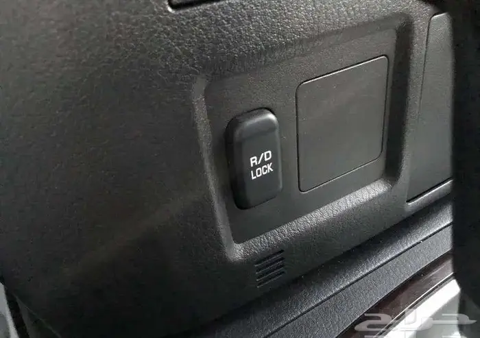 ميتسوبيشي باجيرو 2022 فل سعودي ممشي قليل مخزن 25 ألف 47